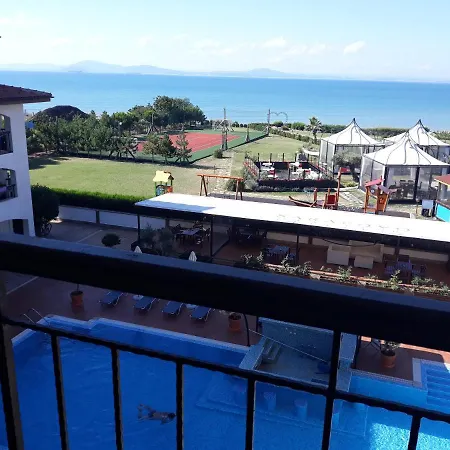 Сарафово Апартамент Sea Club Apartment Burgas