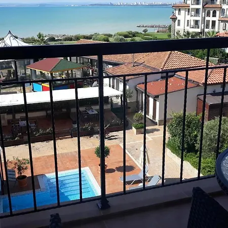 Сарафово Апартамент Sea Club * Burgas