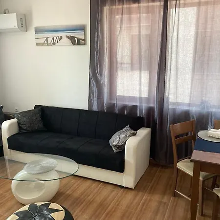 Сарафово Апартамент Sea Club Apartment Burgas